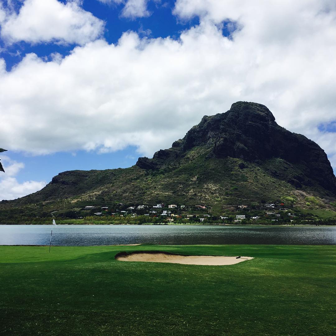 Got to spend a week in #paradis in #mauritius #golfporn #golf #signaturehole