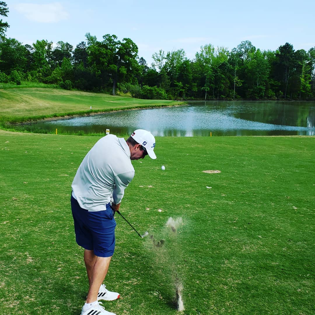 Knocking one tight on #16 @thepalisadesccgolf