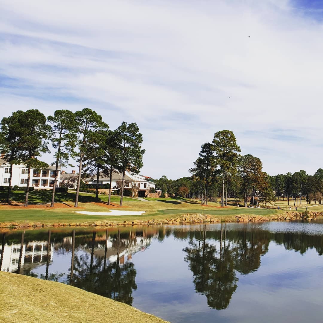 One of my favorite holes out at @midsouthclub in #pinehurst #18