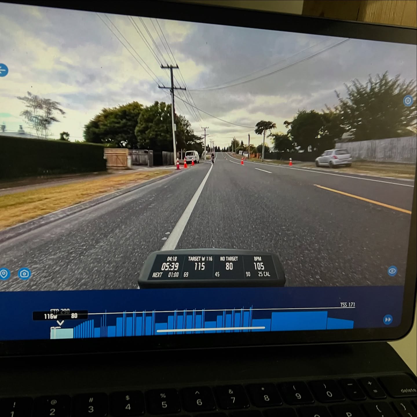 Last solid brick session before NZ in 2 weeks! 2.5 hours on the bike into an 1 hour run. Dialing in 