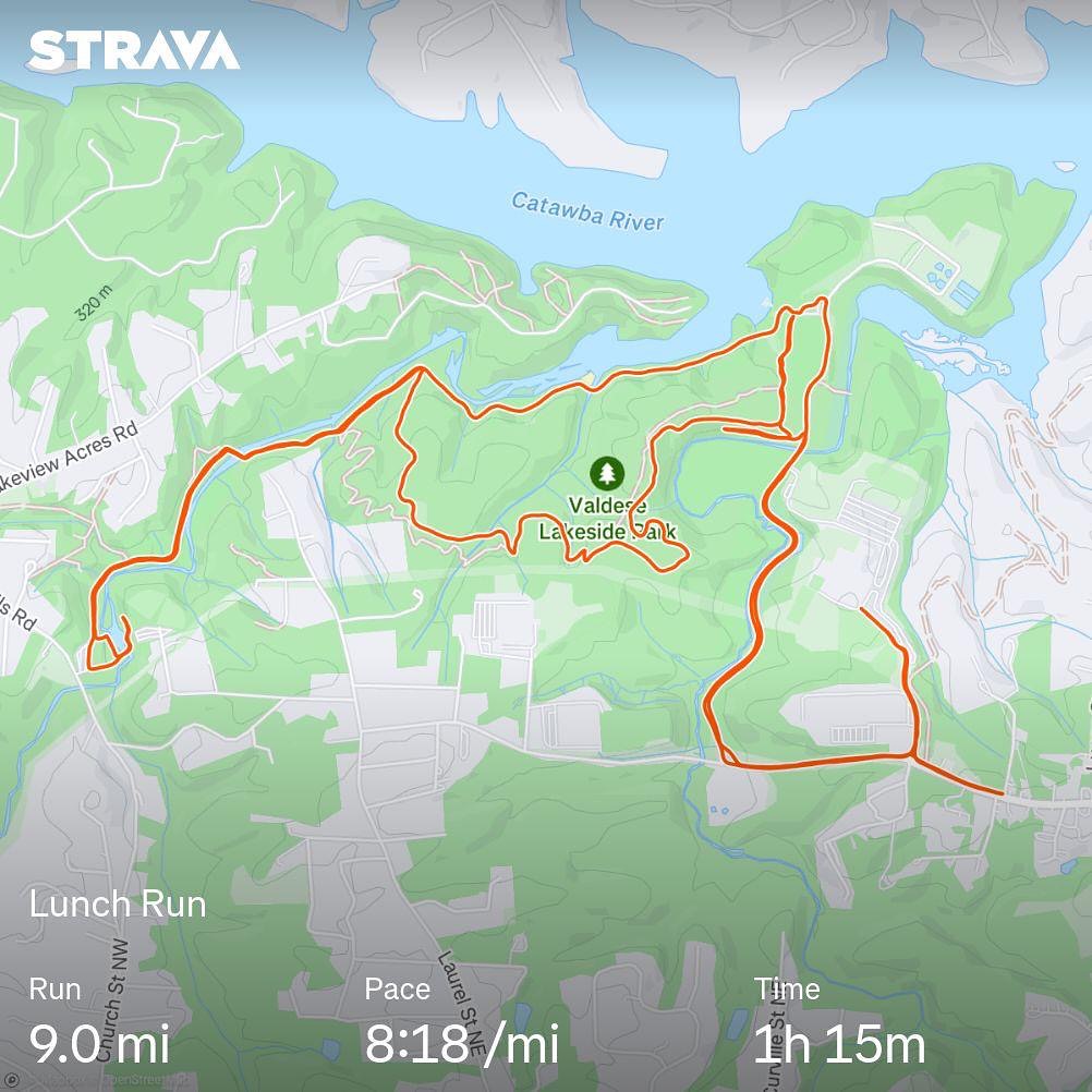 Runs in randomly beautiful places in between games with @charlotteaschmann ❤️🏐 💪 #27