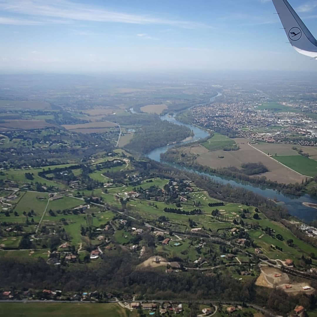 Spotted a nice #golfcourse approaching #toulouse #france - anyone know the course?